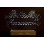 Светещ надпис Mr&Mrs с фамилия Светещ надпис Mr&Mrs с фамилия